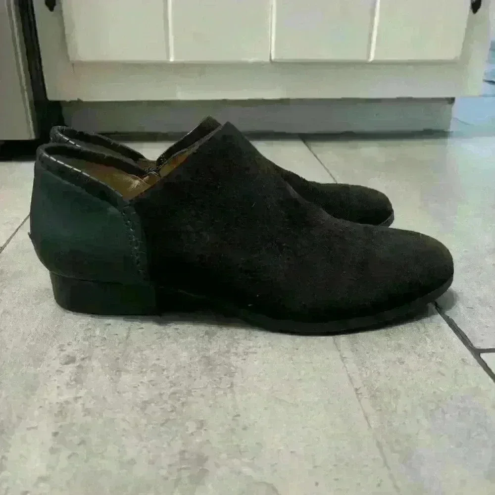 Jack Rogers Avery Black Leather Suede Whipstich Low Ankle Booties Size 8